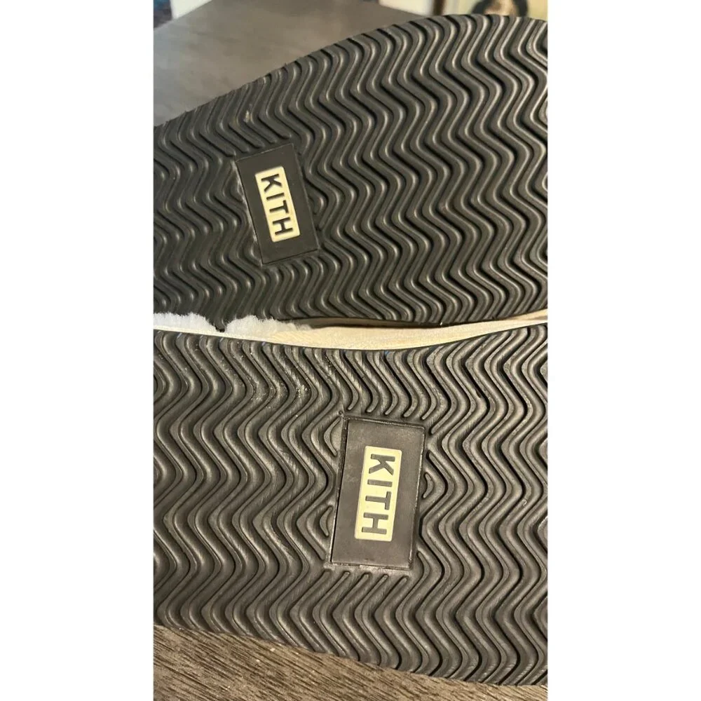 KITH X RUSSELL ATHLETIC CORDUROY SHERPA SLIPPER SLIDES - Picture 6 of 7